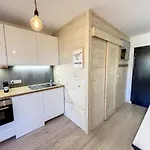 Superbe Refait A Neuf Et Equipe Avec Parking Апартаменты *