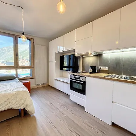 Apartment Superbe Refait A Neuf Et Equipe Avec Parking *